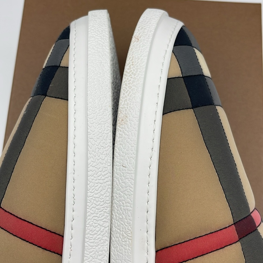 Burberry archive beige size 39 brand new inbox slip on - Picture 7 of 14